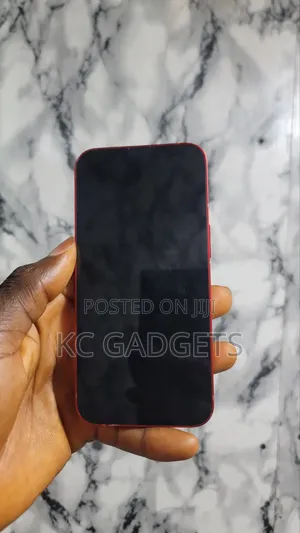 Apple iPhone 13 128 GB Red