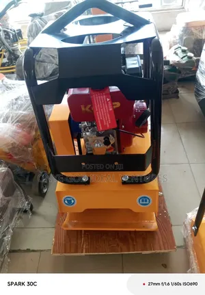 Revisable Plate Compactor With Diesel Engine