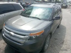 Ford Explorer 2013 Gray