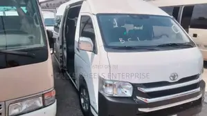 Toyota HiAce 2015 White