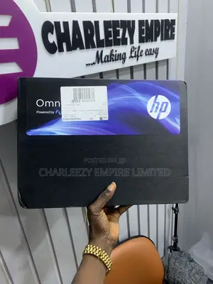 New Laptop HP 14S 16GB Intel Core Ultra 7 SSD 1T