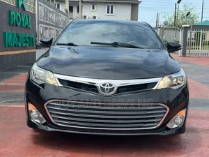 Toyota Avalon XLE 4dr Sedan (3.5L 6cyl 6A) 2014 Black