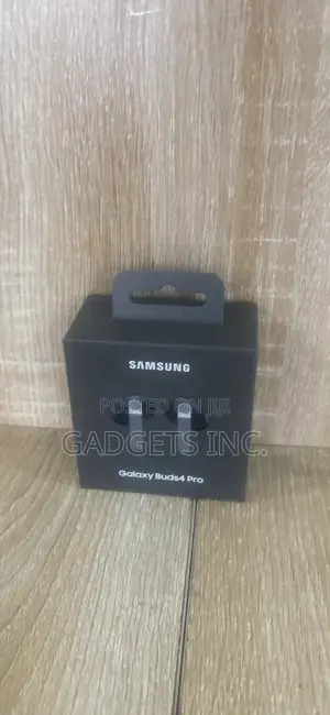 Brand New Samsung Galaxy Buds4 Pro