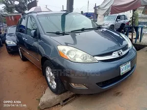 Toyota Sienna XLE AWD 2006 Blue