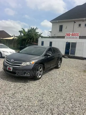 Toyota Venza XLE AWD V6 2013 Gray