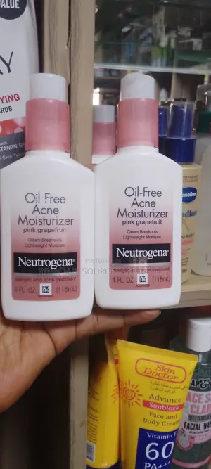 Neutrogena Oil-Free Acne Moisturizer Pink Grapefruit, 118ml