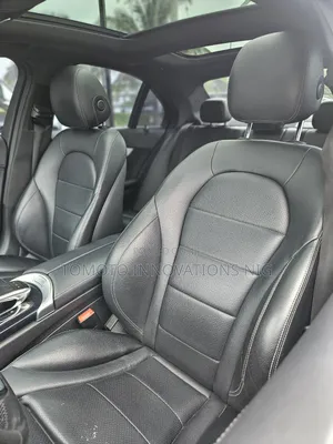 Mercedes-Benz C300 Base 4Matic Sedan AWD (2.0L 4cyl 7A) 2016 White