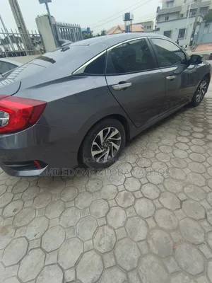 Honda Civic 2018 Gray