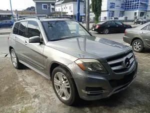 Mercedes-Benz GLK-Class Base GLK 350 4dr 4x2 (3.5L 6cyl 7A) 2015 Gray