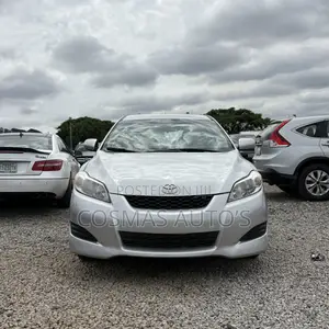 Toyota Matrix 2010 Silver