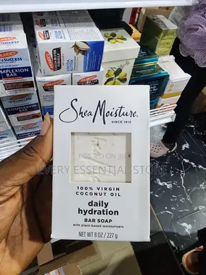 Shea Moisture 100% Virgin Coconut Oil Daily Hydration Bar Soap 227g