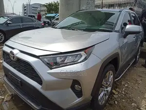 Toyota RAV4 2020 Silver