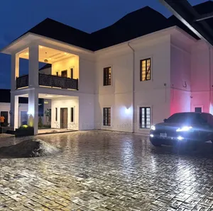 7bdrm Duplex in Estate, Asokoro for sale