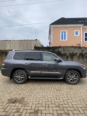 Lexus LX 570 AWD 2014 Gray