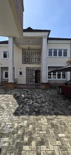 5bdrm Duplex in Farm Road 2, Eliozu for sale
