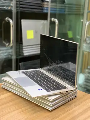 Laptop HP EliteBook x360 1030 G8 16GB Intel Core i7 SSD 512GB