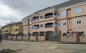 6bdrm Block of Flats in Ikenegbu, Owerri for sale