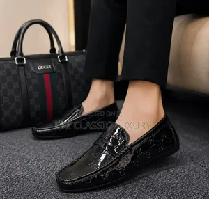 Gucci Glossy Luxury Men's Loafers Shoes Best Quality Well Banded
