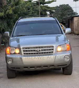Toyota Highlander 2004 Silver