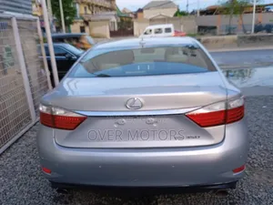 Lexus ES 2013 Silver