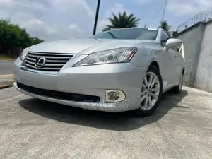 Lexus ES 350 2011 Silver