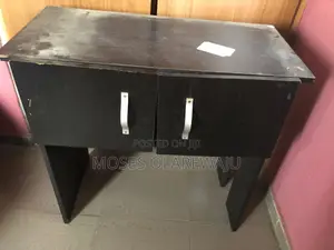 Neatly Used Office Table and Chair