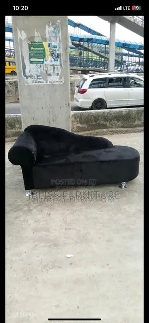 3 Seater Laundra Chair