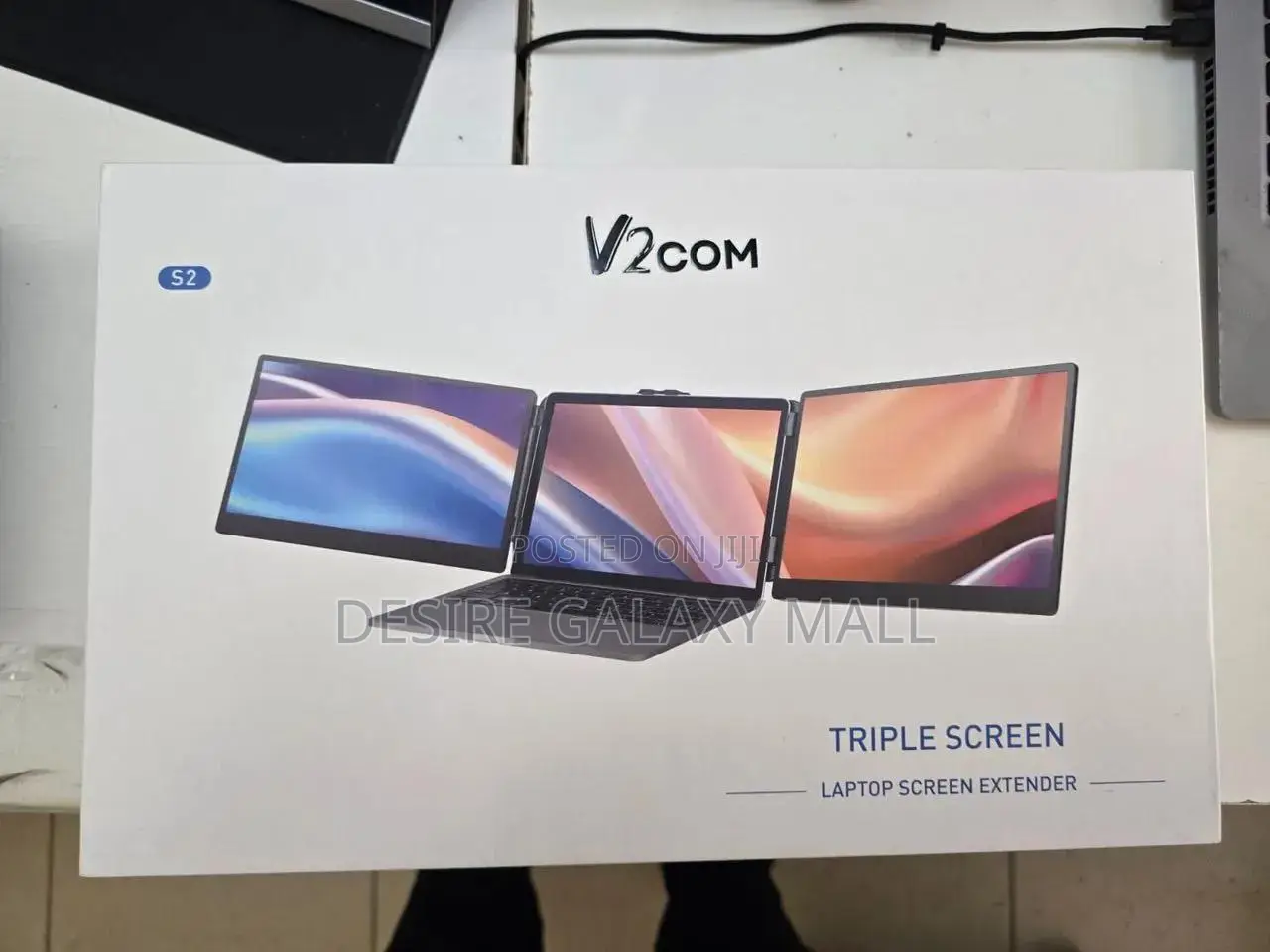 Exclusive Tripple Laptop Screen