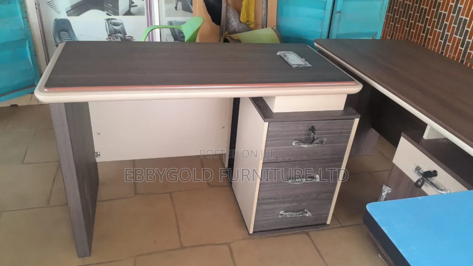 1.4 Office Table