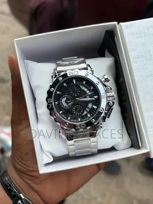 Poedagar Chain Waterproof Wristwatch, With Active Chronograph