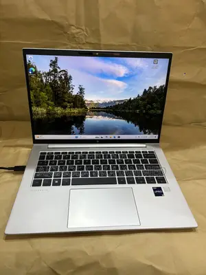 Laptop HP EliteBook 840 G10 16GB Intel Core i7 SSD 512GB