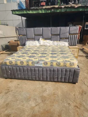 Standard 5ft Tall 6by7 Bed Stand.