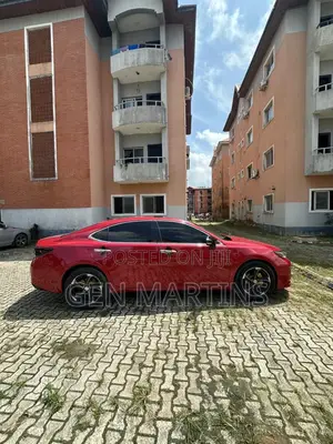 Lexus ES 2015 Red