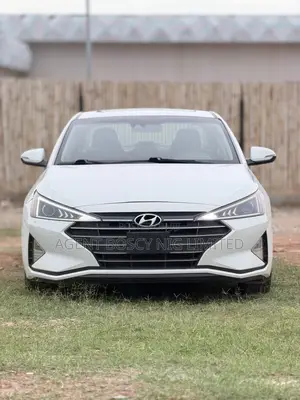 Hyundai Elantra Value Edition 2019 White