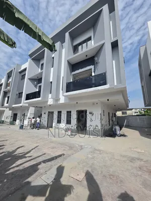 4bdrm Duplex in Alaka Estate for sale