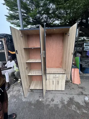 Wardrobe 4by6