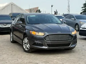 Ford Fusion SE 2013 Gray