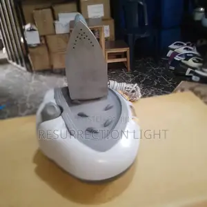 Quality and Very Durable Italian Ariete Industral Steam Iron Very Neat