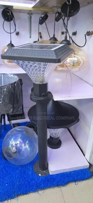 Solar Powered Long Garden/Lawn Light