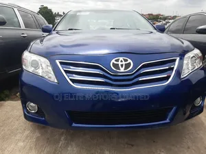 Toyota Camry LE 4dr Sedan (2.4L 4cyl 5A) 2009 Blue