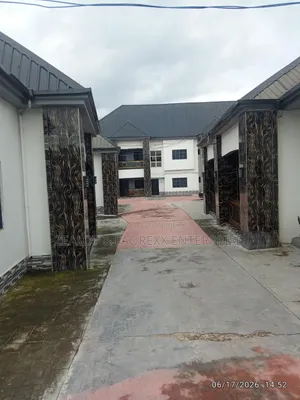 Furnished 1bdrm Block of Flats in De Avenue Estate, Obio-Akpor for rent