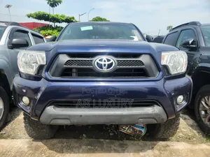 Toyota Tacoma 2013 Blue