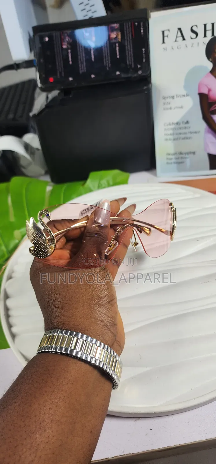 Swarovski Curvey Chic Sunglasses