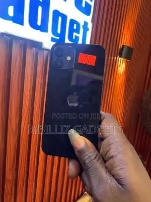 Apple iPhone 12 64 GB Black