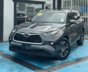 Toyota Highlander 2020 Gray