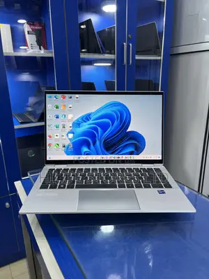 Laptop HP EliteBook 1040 G8 16GB Intel Core i7 SSD 256GB