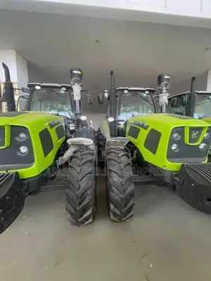Brand New Zoomlion Tractor (160hp).