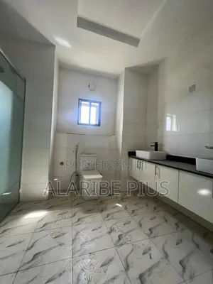4bdrm Duplex in Estate, Jahi for sale