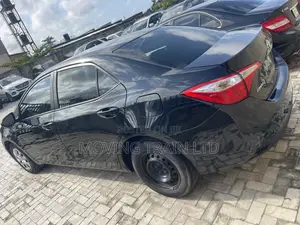 Toyota Corolla LE 4dr Sedan (1.8L 4cyl CVT) 2016 Black