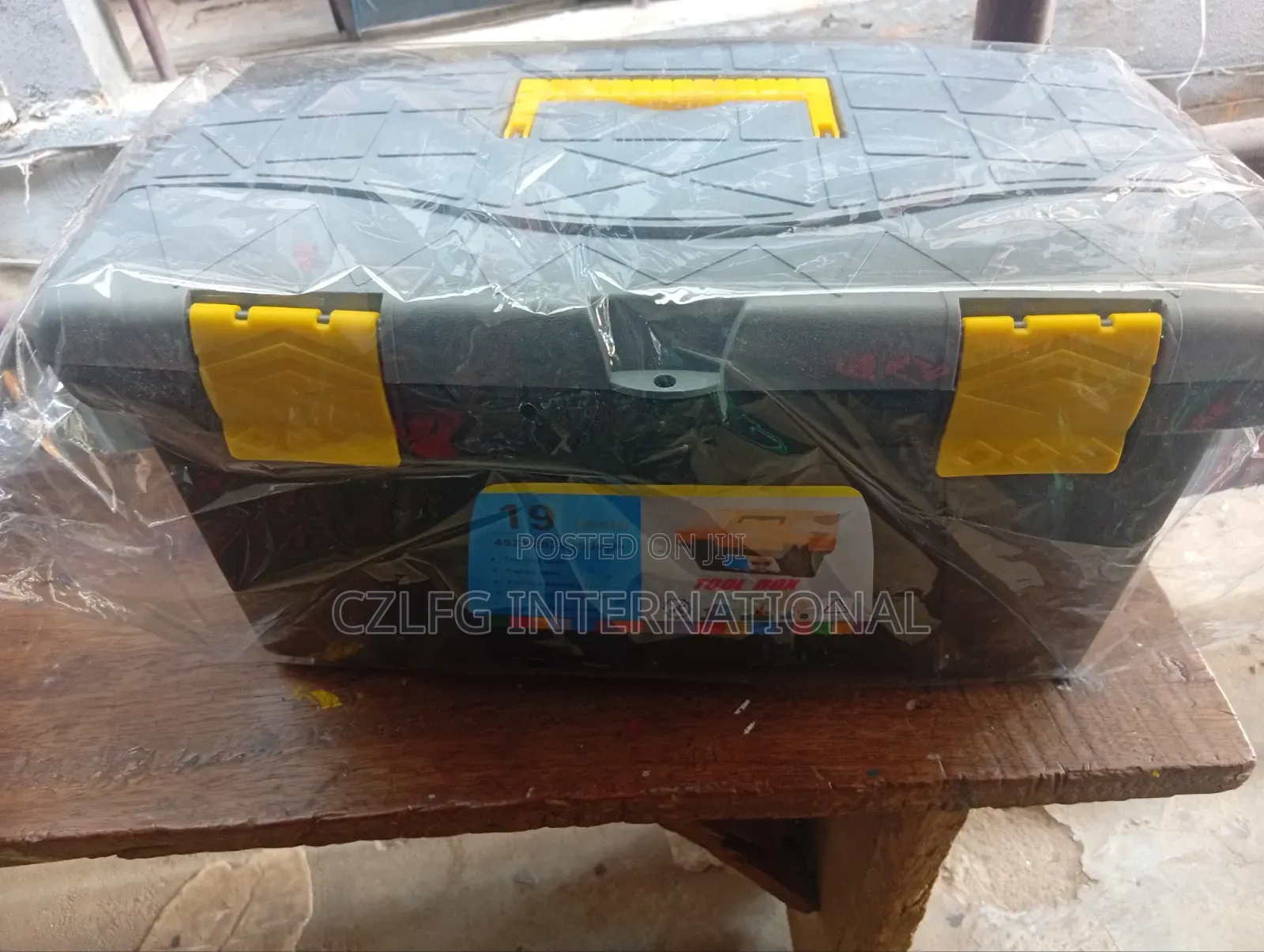 19" Plastic Tools Box
